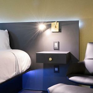 Glen Capri Inn And Suites - Burbank Universal